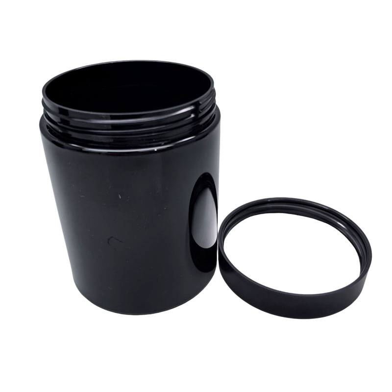 The Advantages of Using Clear PET Plastic Jars