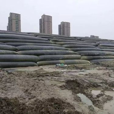 How to Choose a Reliable Smooth HDPE Geomembrane Manufacturer